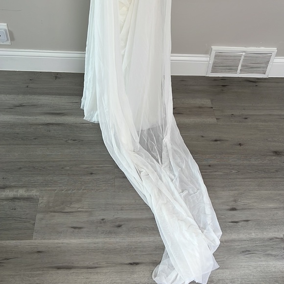 Norma Kamali Walter Fishtail Gown in Snow White - Picture 13 of 16